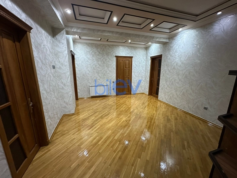 Aylıq Kirayə 3 otaqlı Yeni Tikili bina evi  123m², Bakı