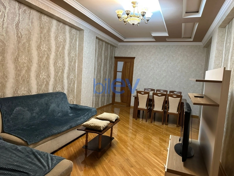 Aylıq Kirayə 3 otaqlı Yeni Tikili bina evi  123m², Bakı