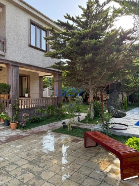 Günlük Kirayə 5 otaqlı Bağ evi  500m², Bakı