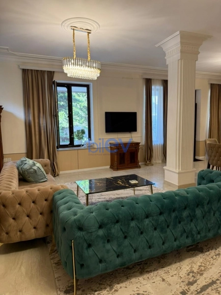 Günlük Kirayə 5 otaqlı Bağ evi  500m², Bakı