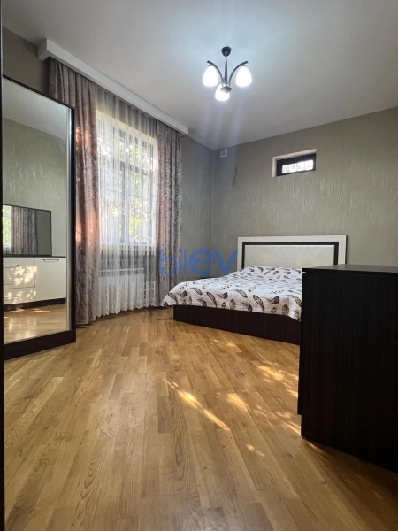 Günlük Kirayə 3 otaqlı Bağ evi  130m², Bakı