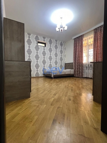 Günlük Kirayə 3 otaqlı Bağ evi  130m², Bakı