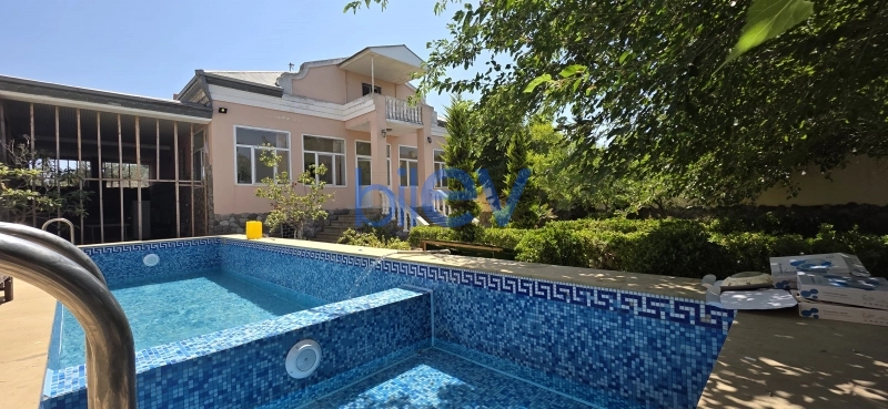 Günlük Kirayə 3 otaqlı Bağ evi  150m², Bakı