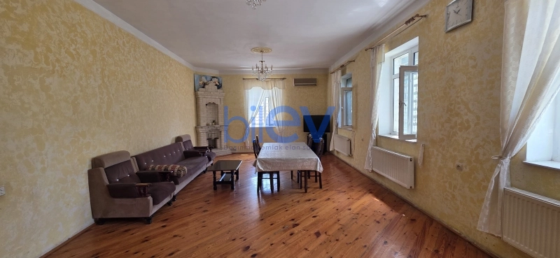 Günlük Kirayə 3 otaqlı Bağ evi  150m², Bakı