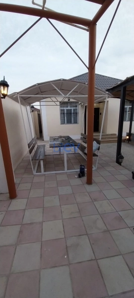 Günlük Kirayə 3 otaqlı Bağ evi  80m², Bakı