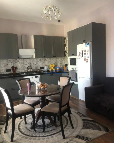 Günlük Kirayə 5 otaqlı Bağ evi  900m², Bakı