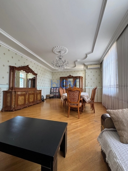 Aylıq Kirayə 2 otaqlı Yeni Tikili bina evi  86m², Bakı