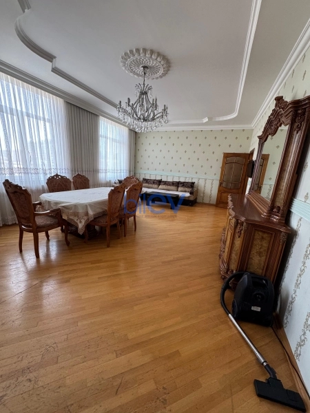 Aylıq Kirayə 2 otaqlı Yeni Tikili bina evi  86m², Bakı