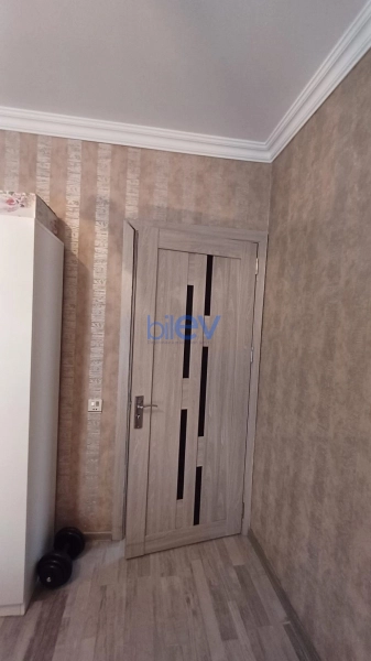 Satış 3 otaqlı Köhnə Tikili bina evi  85m², Bakı