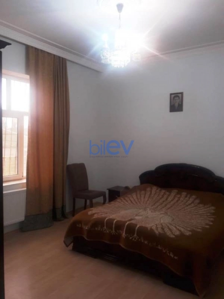 Günlük Kirayə 5 otaqlı Bağ evi  250m², Bakı