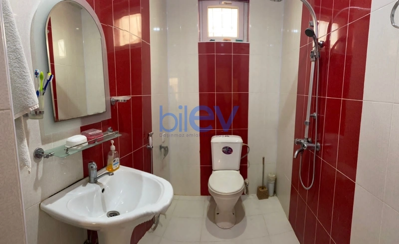 Günlük Kirayə 5 otaqlı Bağ evi  250m², Bakı