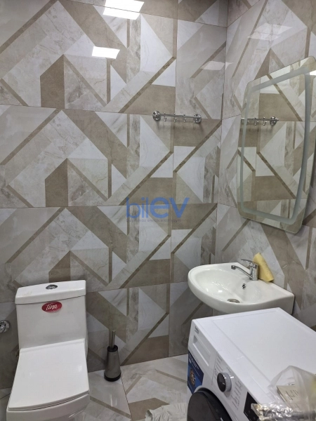 Aylıq Kirayə 2 otaqlı Yeni Tikili bina evi  77m², Bakı