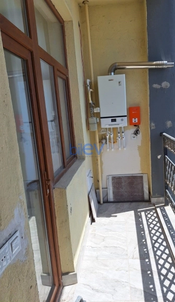 Aylıq Kirayə 2 otaqlı Yeni Tikili bina evi  77m², Bakı