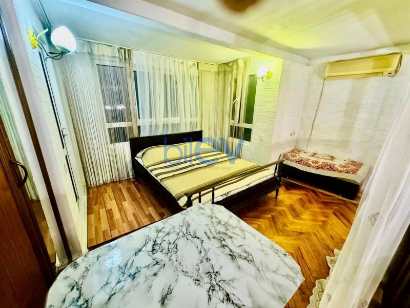 Günlük Kirayə 2 otaqlı Köhnə Tikili bina evi  50m², Bakı