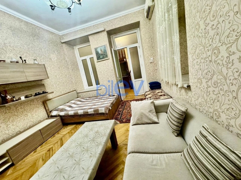 Günlük Kirayə 2 otaqlı Köhnə Tikili bina evi  50m², Bakı