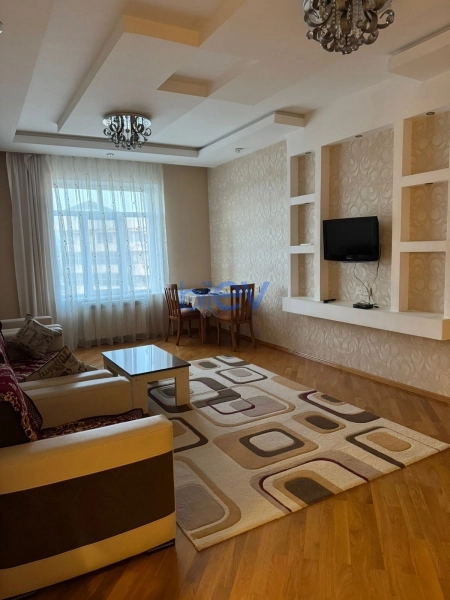Aylıq Kirayə 2 otaqlı Yeni Tikili bina evi  85m², Bakı