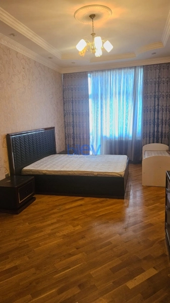 Aylıq Kirayə 2 otaqlı Yeni Tikili bina evi  100m², Bakı