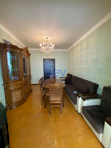 Satış 2 otaqlı Köhnə Tikili bina evi  60m², Bakı