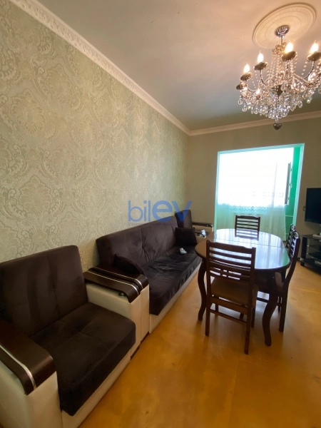 Satış 2 otaqlı Köhnə Tikili bina evi  60m², Bakı
