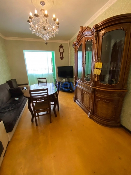 Satış 2 otaqlı Köhnə Tikili bina evi  60m², Bakı