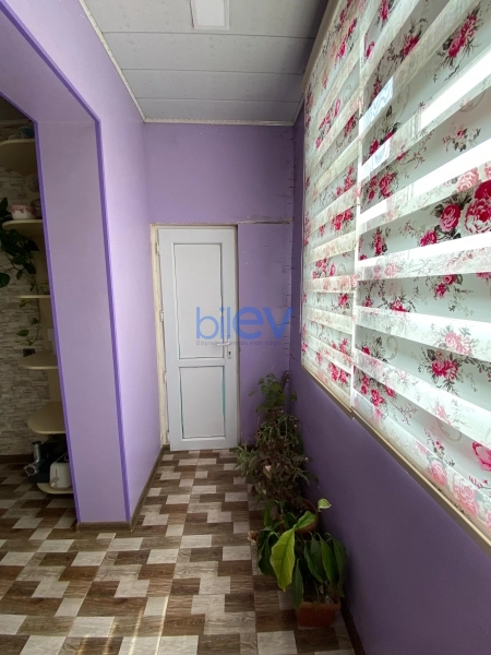 Satış 2 otaqlı Köhnə Tikili bina evi  60m², Bakı