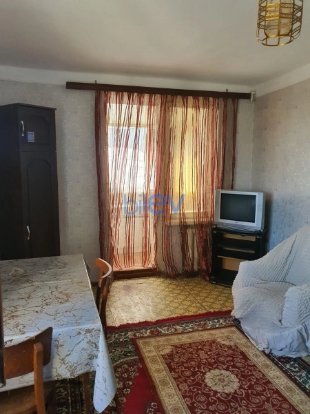 Satış 2 otaqlı Köhnə Tikili bina evi  40m², Bakı