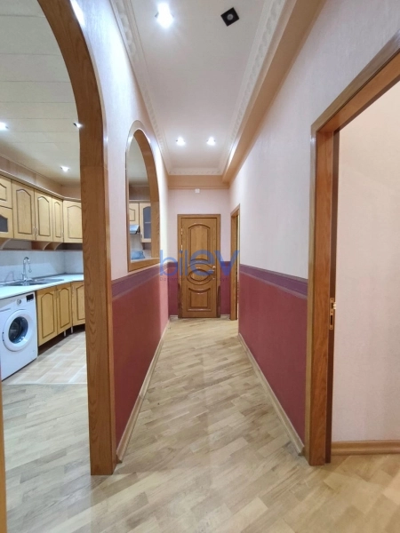 Aylıq Kirayə 3 otaqlı Yeni Tikili bina evi  100m², Bakı