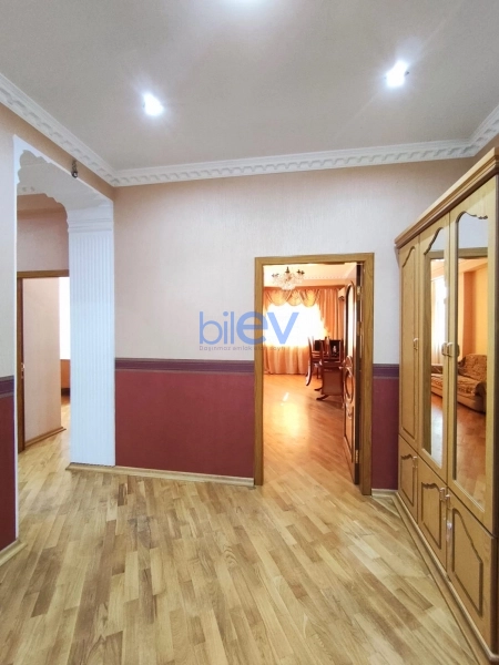 Aylıq Kirayə 3 otaqlı Yeni Tikili bina evi  100m², Bakı