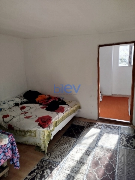 Satış 3 otaqlı Köhnə Tikili bina evi  75m², Bakı