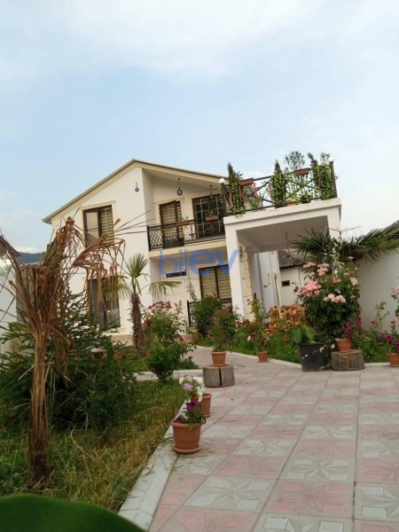 Günlük Kirayə 4 otaqlı Villa  320m², Qəbələ