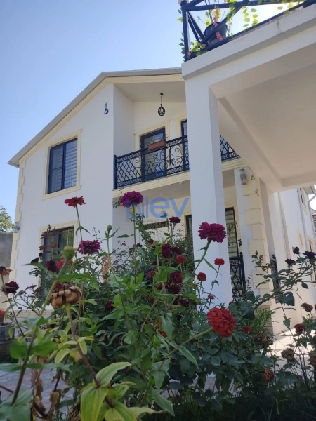 Günlük Kirayə 4 otaqlı Villa  320m², Qəbələ