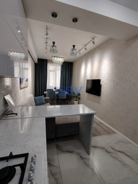 Günlük Kirayə 3 otaqlı Yeni Tikili bina evi  90m², Bakı