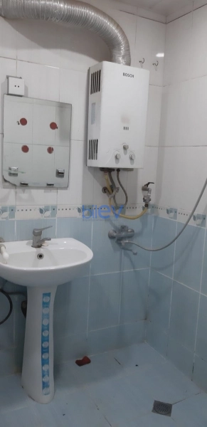 Aylıq Kirayə 2 otaqlı Köhnə Tikili bina evi  60m², Bakı