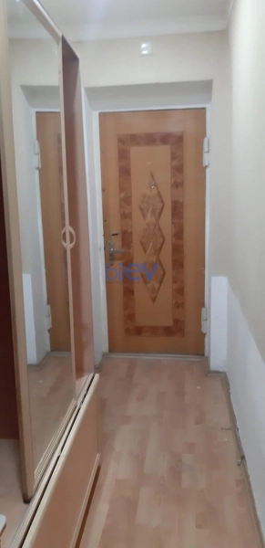 Aylıq Kirayə 2 otaqlı Köhnə Tikili bina evi  60m², Bakı