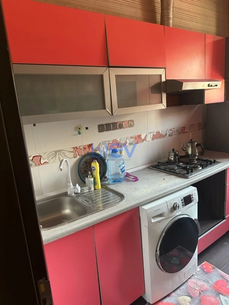 Satış 2 otaqlı Köhnə Tikili bina evi  60m², Bakı