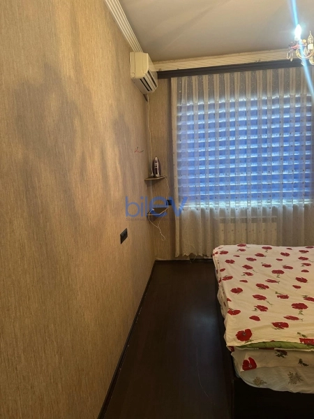 Satış 2 otaqlı Köhnə Tikili bina evi  60m², Bakı