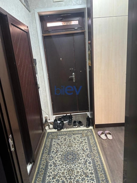 Satış 2 otaqlı Köhnə Tikili bina evi  60m², Bakı