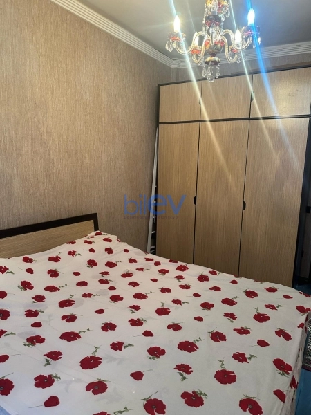 Satış 2 otaqlı Köhnə Tikili bina evi  60m², Bakı