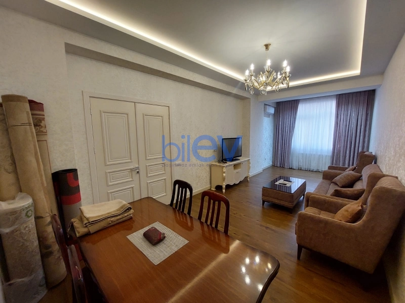 Aylıq Kirayə 2 otaqlı Yeni Tikili bina evi  84m², Bakı