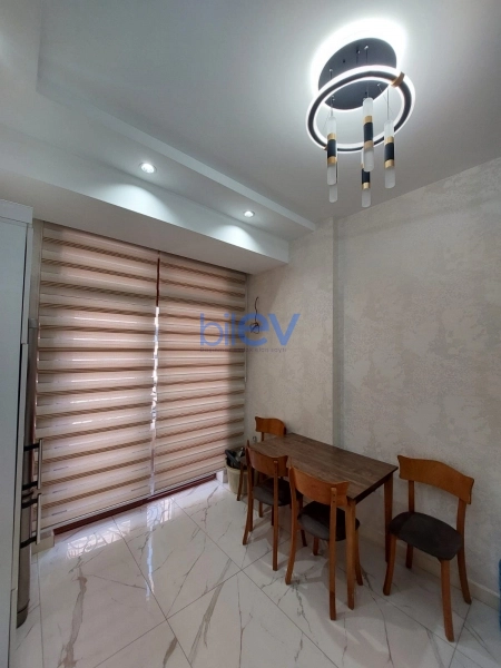 Aylıq Kirayə 2 otaqlı Yeni Tikili bina evi  84m², Bakı