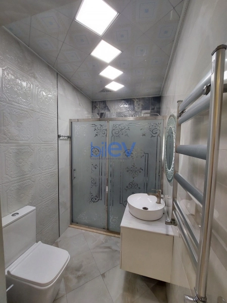 Aylıq Kirayə 2 otaqlı Yeni Tikili bina evi  84m², Bakı