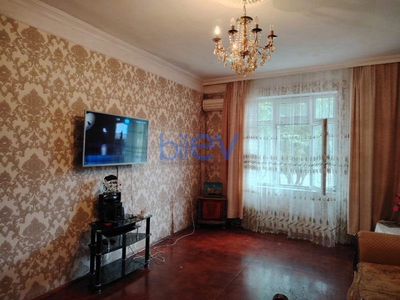 Satış 3 otaqlı Köhnə Tikili bina evi  78m², Sumqayıt
