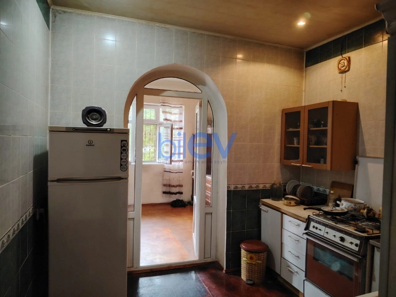 Satış 3 otaqlı Köhnə Tikili bina evi  78m², Sumqayıt
