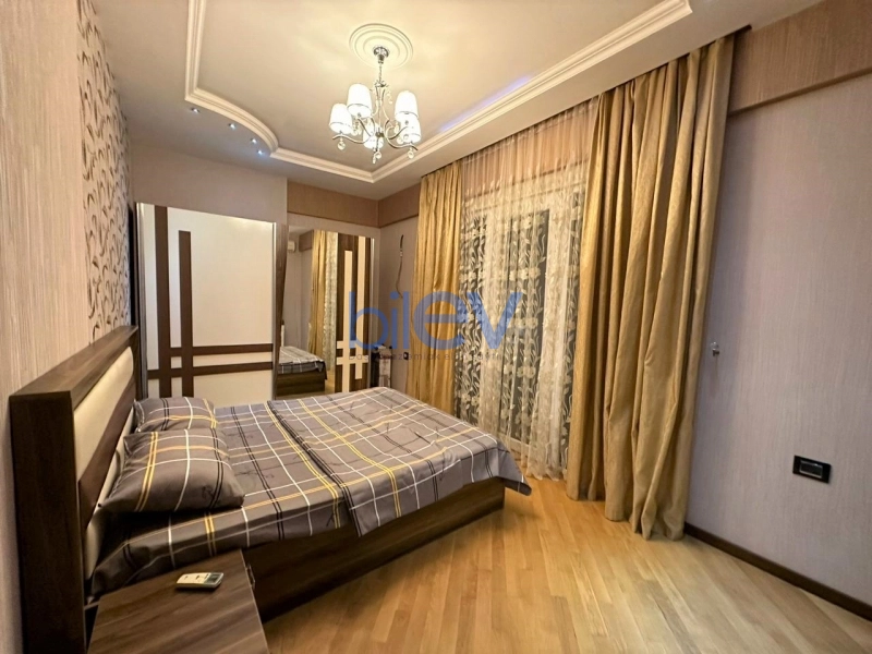 Aylıq Kirayə 3 otaqlı Yeni Tikili bina evi  110m², Bakı