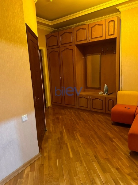 Aylıq Kirayə 2 otaqlı Yeni Tikili bina evi  90m², Bakı