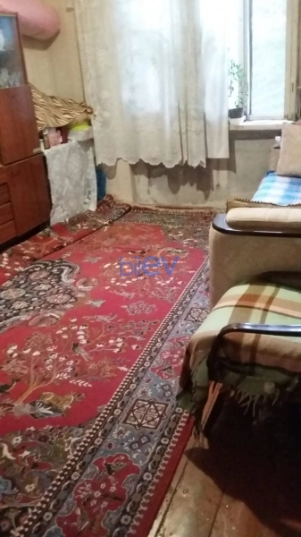 Satış 4 otaqlı Köhnə Tikili bina evi  4m², Bakı