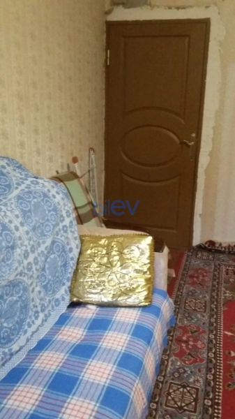 Satış 4 otaqlı Köhnə Tikili bina evi  4m², Bakı