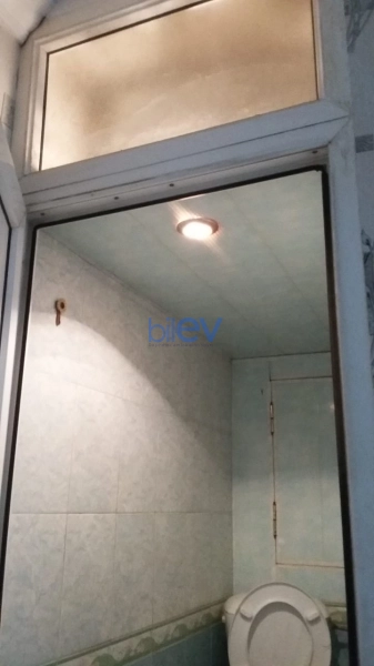 Satış 4 otaqlı Köhnə Tikili bina evi  4m², Bakı