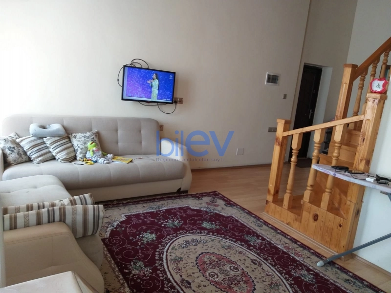 Aylıq Kirayə 4 otaqlı Yeni Tikili bina evi  75m², Bakı