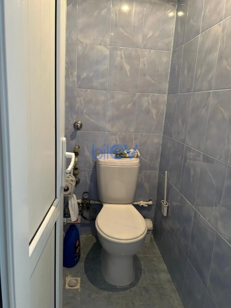 Aylıq Kirayə 4 otaqlı Köhnə Tikili bina evi  75m², Bakı